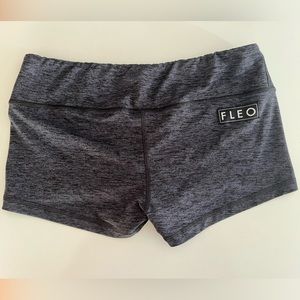 Fleo shorts size L 2.5” inseam